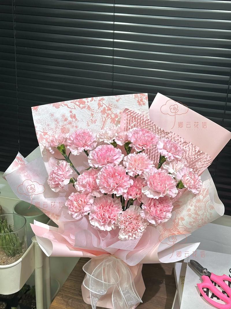 东明鲜花店：在美好中寻找生活的诗与远方